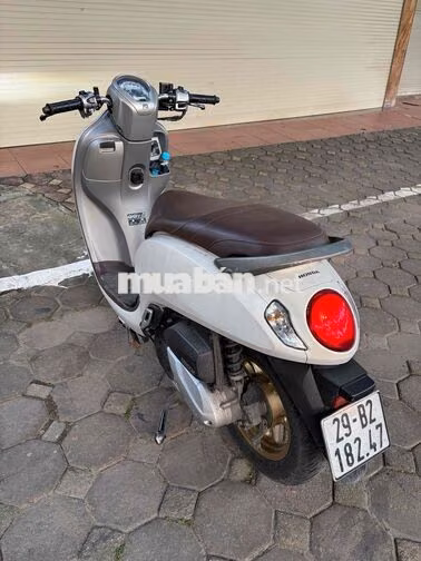 Honda Scoopy Trắng nhập indo