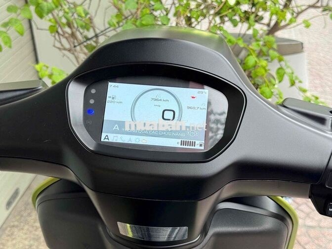 Sprint 150 Tech 7900 km Đen nhám-09037
