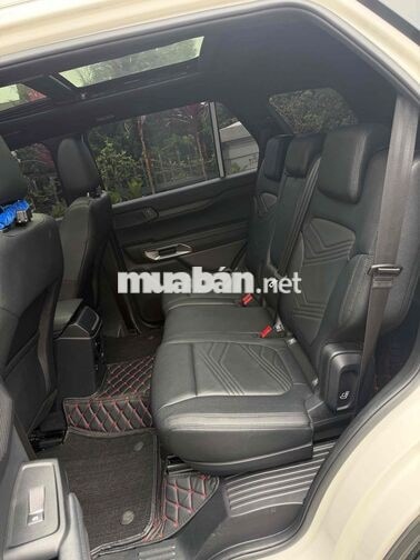 Ford Everest Titanium 2024 Trắng 16000 km