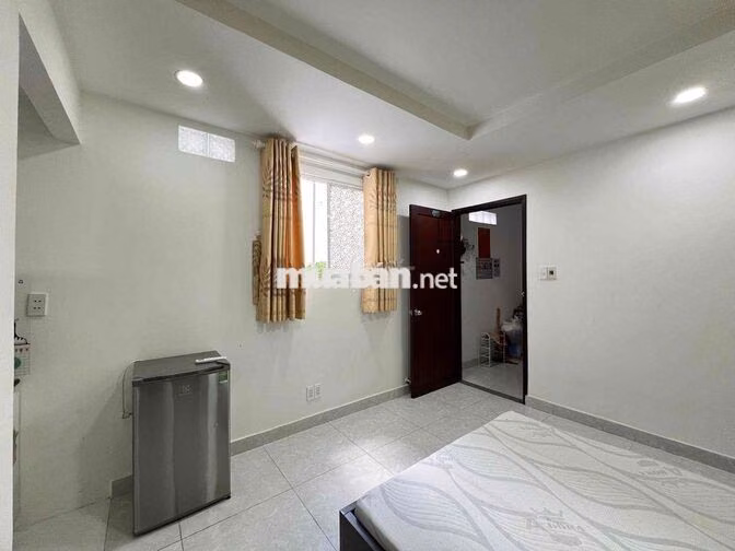 Siêu Rẻ!! Studio Cửa Sổ 20m2 Ngay Chợ Tân Định Cầu Kiệu Quận 1