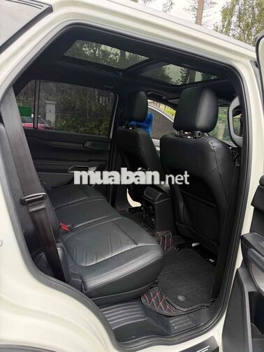 Ford Everest Titanium 2024 Trắng 16000 km
