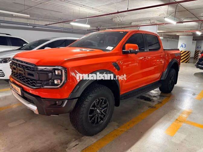 Ford Raptor 2.0 sản xuất 2024 đi được 34.000km