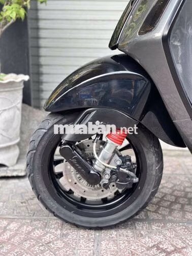 Piaggio Vespa Sprint 125cc ABS Xám