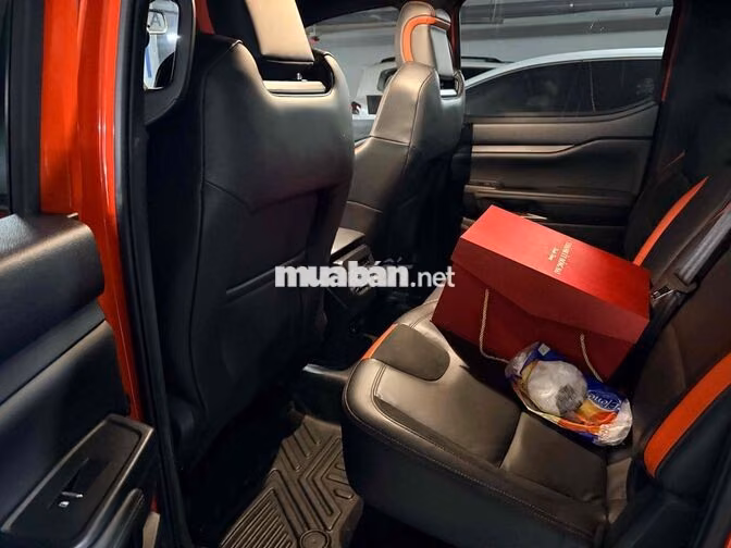 Ford Raptor 2.0 sản xuất 2024 đi được 34.000km