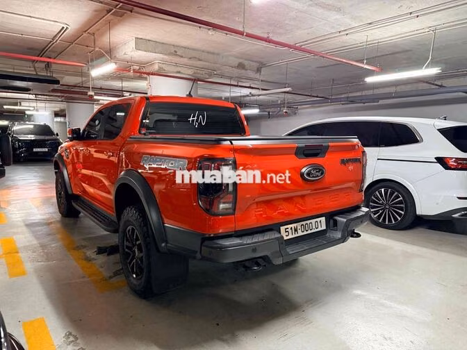 Ford Raptor 2.0 sản xuất 2024 đi được 34.000km