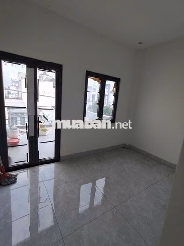CHO THUÊ NHÀ MẶT TIỀN ĐƯỜNG TÂY SƠN ĐƯỜNG TRƯỚC NHÀ 14 M CÓ VỈA HÈ