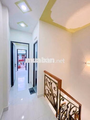 nhà đẹp chủ bán gấp - nhỉnh 3 tỷ - DTSD 60m² - sổ hồng riêng ko QH LG