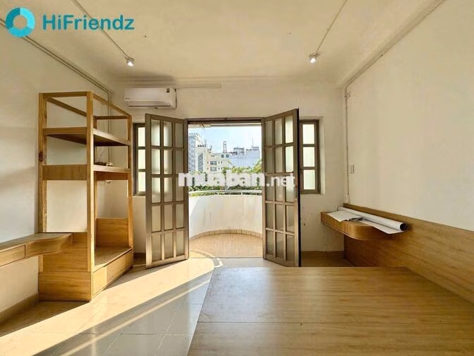 💥Cho Thuê CH 2PN Rộng 70m2 • Đối Diện CV Lê Văn Tám Q1 • Có Thang Máy