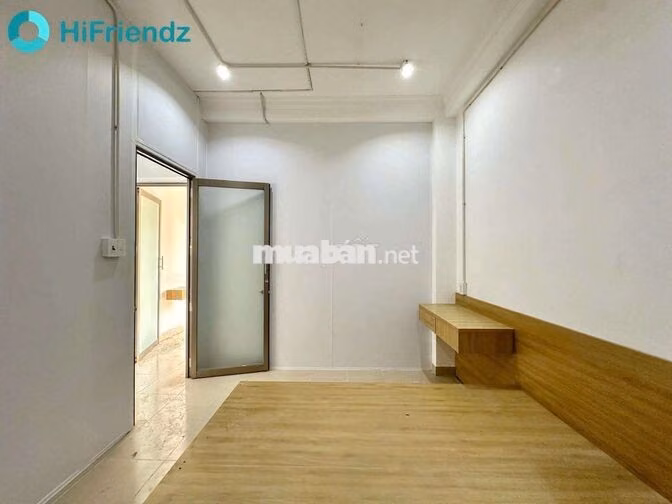 💥Cho Thuê CH 2PN Rộng 70m2 • Đối Diện CV Lê Văn Tám Q1 • Có Thang Máy