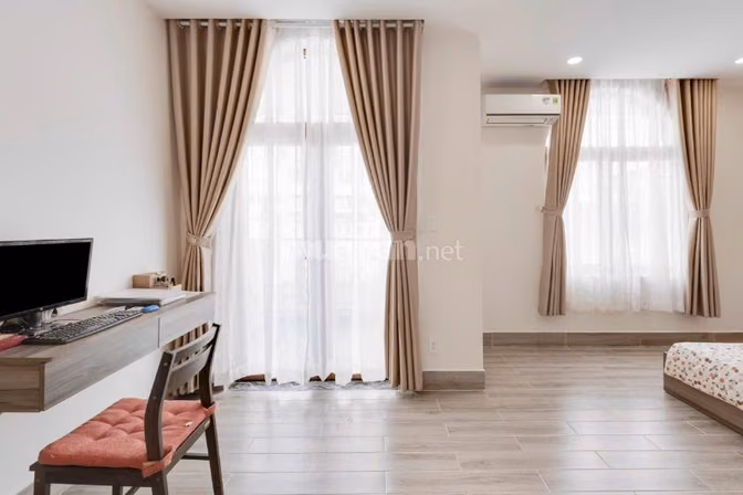 Gia đình mình cần cho thuê nhà 3 lầu xinh, rộng rãi thoáng mát, DTSD h