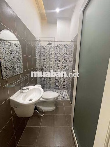 Nhà trệt 2 lầu mới KdC ĐH Y Dược