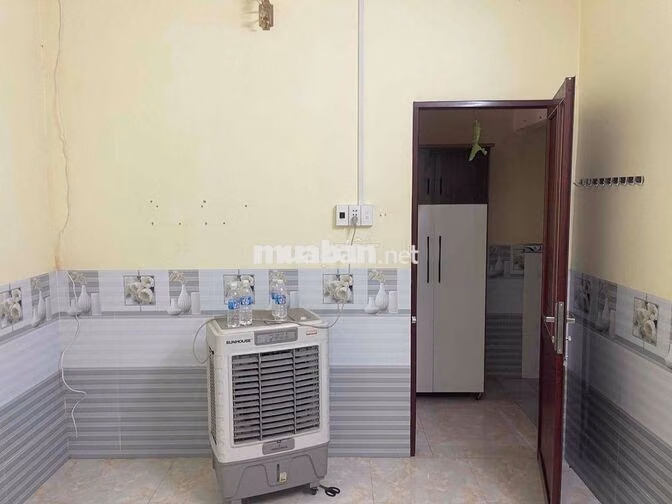 Cho Thuê Mặt Bằng Kinh Doanh Giá Rẻ, Rộng Rãi Mặt Tiền Nhựa Lớn