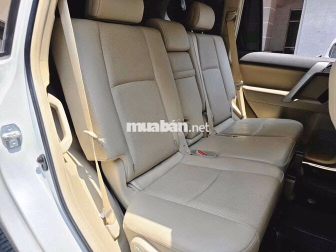 Toyota Prado 2.7VX Model 2022 - xe bao đẹp !