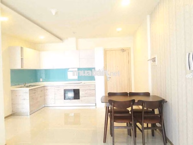 Căn 2PN , 2Wc , tầng cao , quận 4