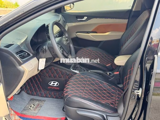 Hyundai Accent 2021 số tự động màu đen