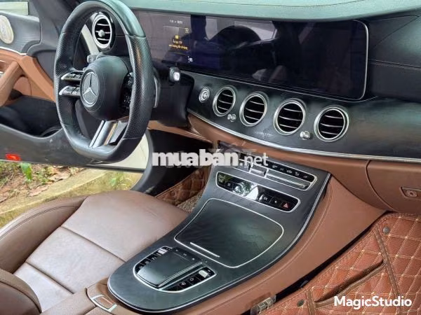 Mercedes-Benz E300 AMG 2022 V1 Trắng 50000 km