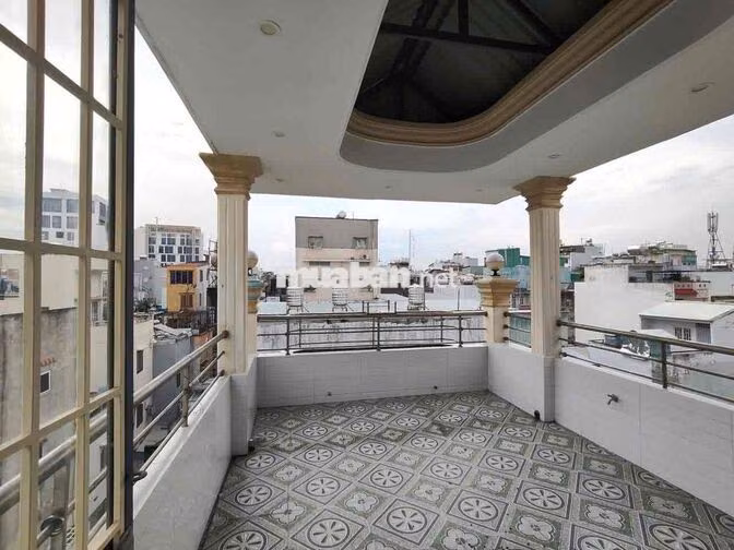 CHO THUÊ NHÀ NGUYÊN CĂN 1 TRỆT 2 LẦU NGAY ĐH VĂN HIẾN - HẺM XE HƠI