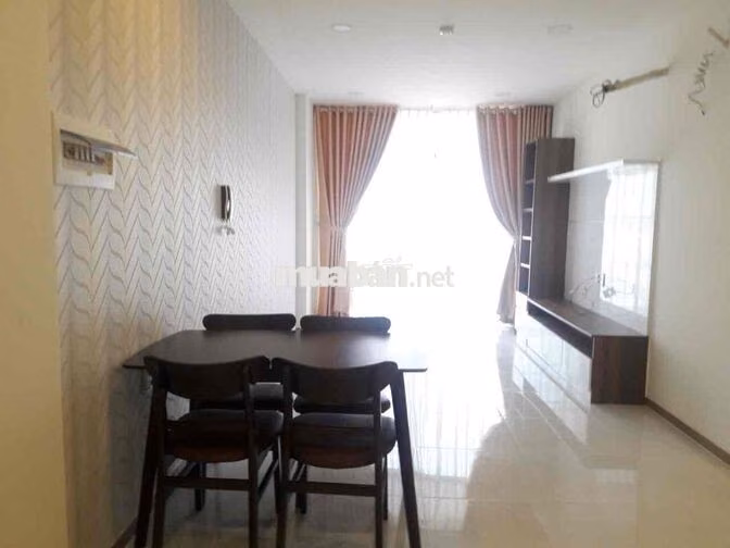 Căn 2PN , 2Wc , tầng cao , quận 4