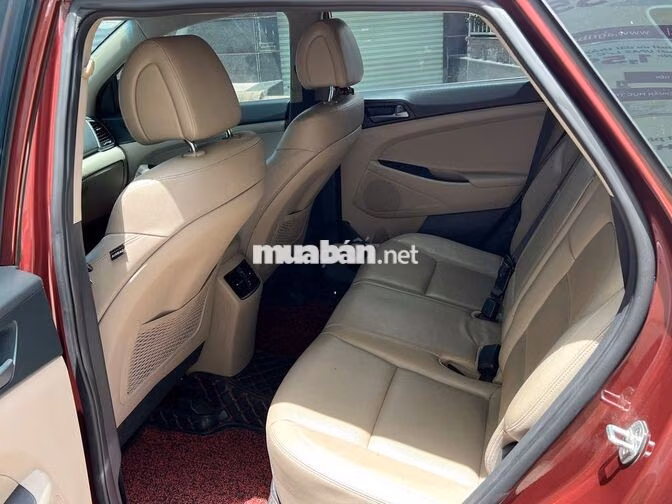 Hyundai Tucson ATH 2016 màu đỏ pha lê