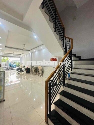 🍺NHÀ CHO THUÊ 🔥20TR - MẶT TIỀN KD KHU VIP ĐỘC LẬP - P. TÂN THÀNH