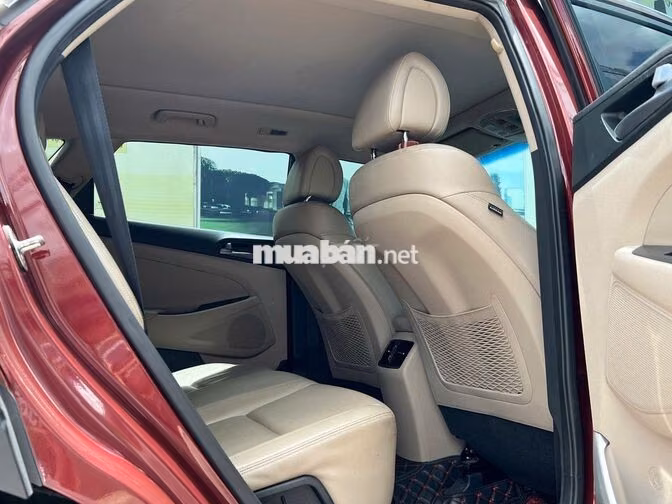 Hyundai Tucson ATH 2016 màu đỏ pha lê