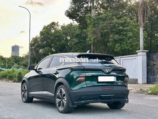 VINFAST VF6 PLUS 2025 PIN MUA XE GIA ĐÌNH SẠC KGH