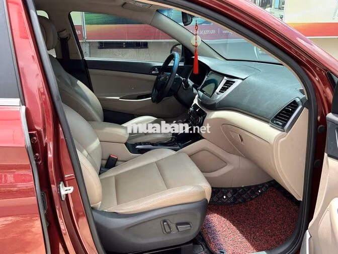 Hyundai Tucson ATH 2016 màu đỏ pha lê