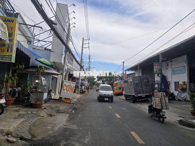 KHO,XƯỞNG GIÁ RẺ 600M² GIÁ 32TR/T, Đ XE CÔNG 40F