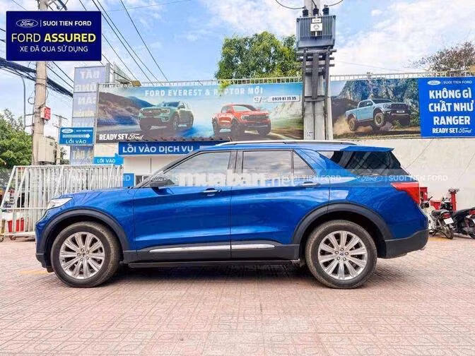 Ford Explorer 2024 2.3L Xanh siêu lướt