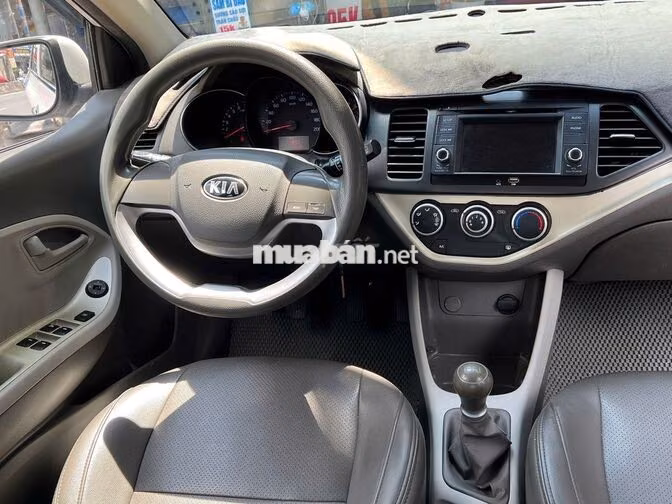 Kia Morning 2018 số sàn màu trắng