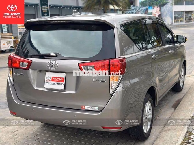 Toyota Innova E 2017 Số sàn Bạc CHÍNH HÃNG