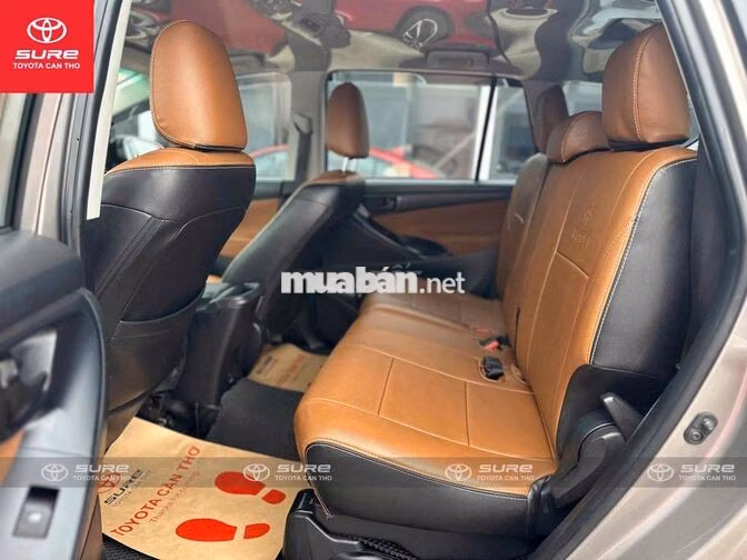 Toyota Innova E 2017 Số sàn Bạc CHÍNH HÃNG