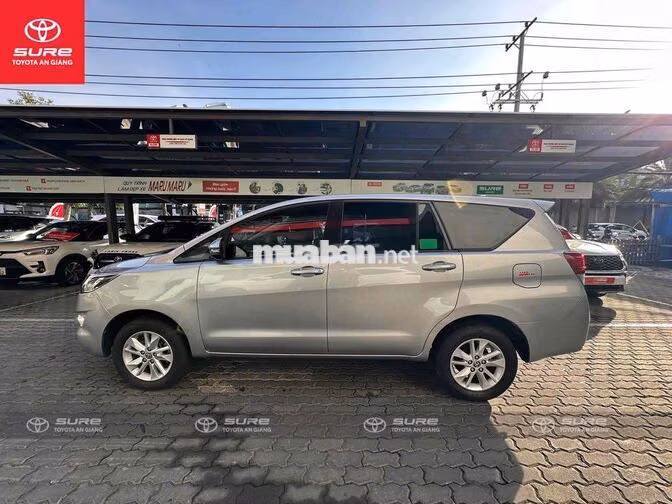 Toyota Innova E 2019 Số sàn Bạc CHÍNH HÃNG
