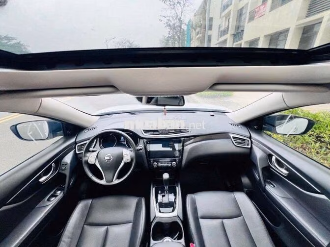 Nissan X-Trail 2.5 SV Luxury 4WD 2019 Trắng