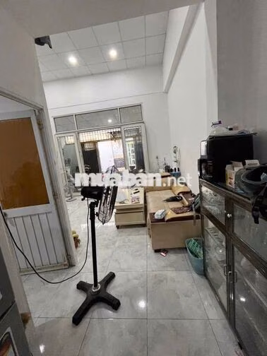Nhà sổ riêng gần ủy ban thạnh Xuân Q12 nhà 2pn 48m2