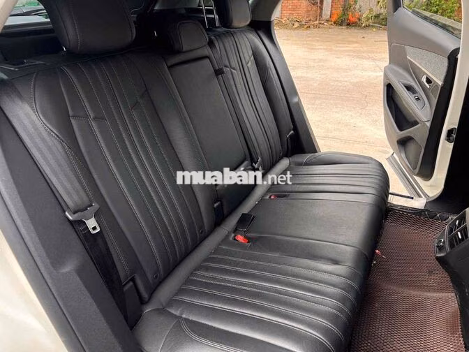 Peugeot 3008 Allure 2020 Trắng 52.000 km