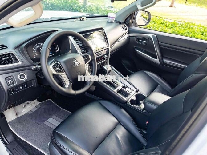 Mitsubishi Pajero Sport 4x2 2021 Trắng