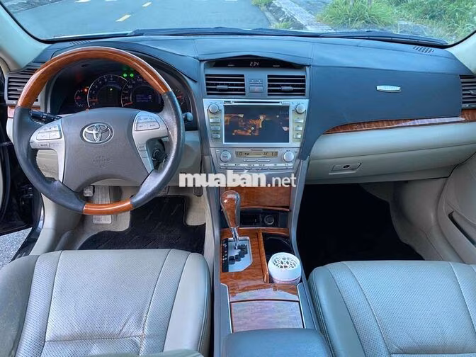 Toyota Camry 2.4G 2012 Đen