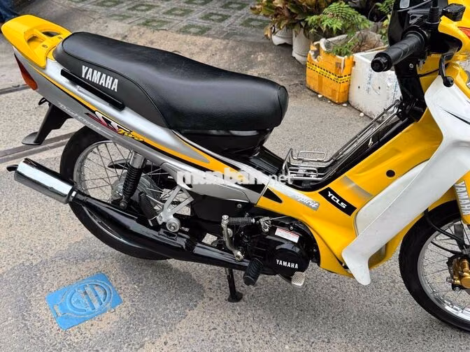 Yamaha Yass 110 Bán tự động Vàng, Trắng