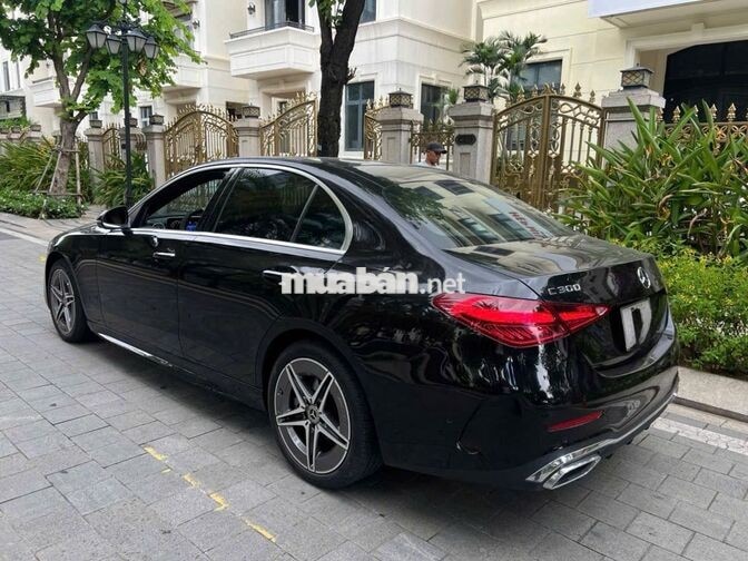 Mercedes-Benz C300 2022 Đen 35.000 km