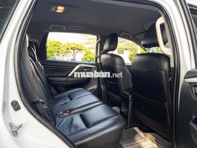 Mitsubishi Pajero Sport 4x2 2021 Trắng