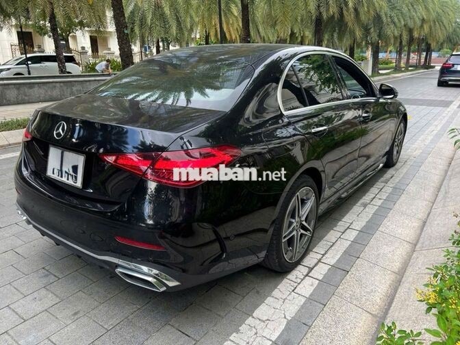 Mercedes-Benz C300 2022 Đen 35.000 km