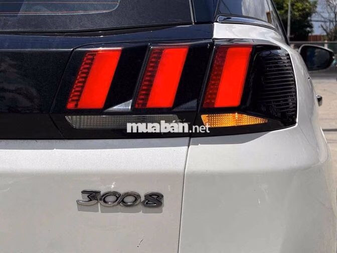 Peugeot 3008 Allure 2020 Trắng 52.000 km