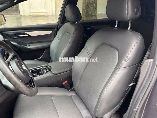 VinFast VF8 Plus 2023 Đen 68000 km