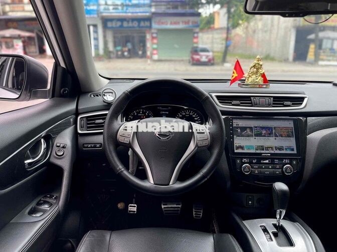 Nissan X-Trail Premium SV 2.5 2021 Trắng 60000 km