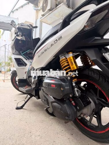 CẦN BÁN XE HONDA AIR BLADE 125 màu trắng 2022