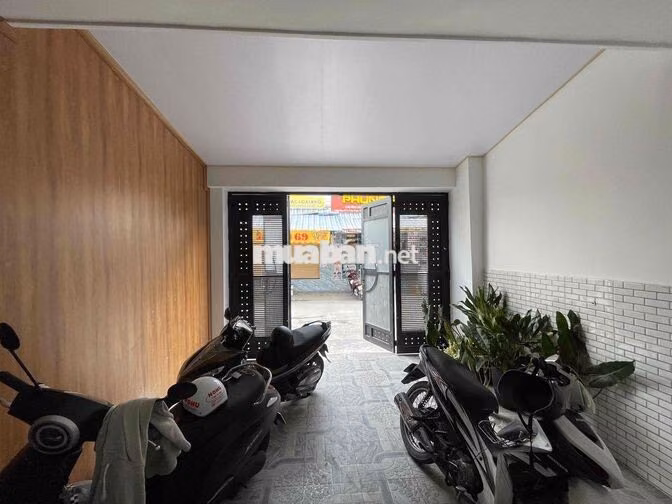 CHO THUÊ MẶT BẰNG KINH DOANH CAFE , SPA NAIL, SHOP NGAY TRỤC ĐƯỜNG Q7