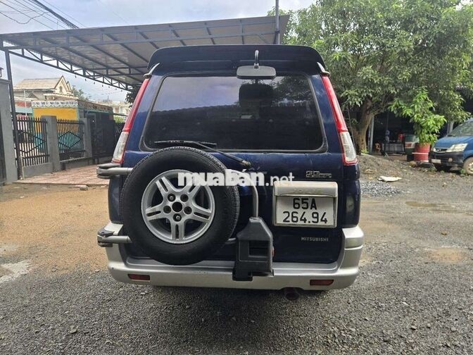 Mitsubishi Jolie 2004 Xanh
