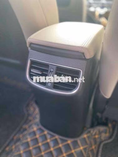 Hyundai Elantra 2.0 Sport 2020 Trắng Việt Nam