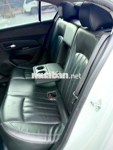 Chevrolet Cruze 2017 Sedan Trắng